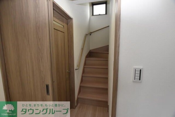 ガレージハウス ファイブワンの物件内観写真